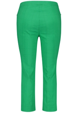 ELASTYCZNE SPODNIE DAMSKIE 3/4 ZE STRUKTURĄ W PASKI SAMOON 420023-21307