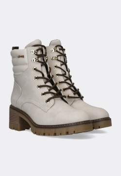 TRZEWIKI DAMSKIE JEEP JL42600A