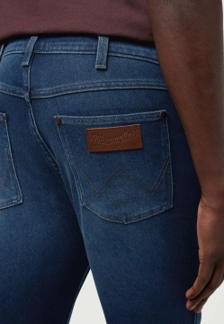 SPODNIE MĘSKIE LARSTON 812 WRANGLER 112372934