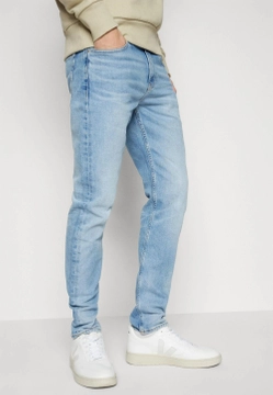 JEANSY MĘSKIE CALVIN KLEIN JEANS J30J324190