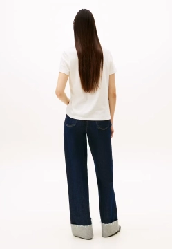 T-SHIRT DAMSKI Z KRÓTKIM RĘKAWEM TOMMY JEANS DW0DW21965