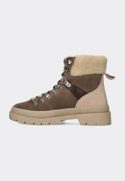 BOTKI DAMSKIE Z OZDOBNYM FUTERKIEM GANT 27543338