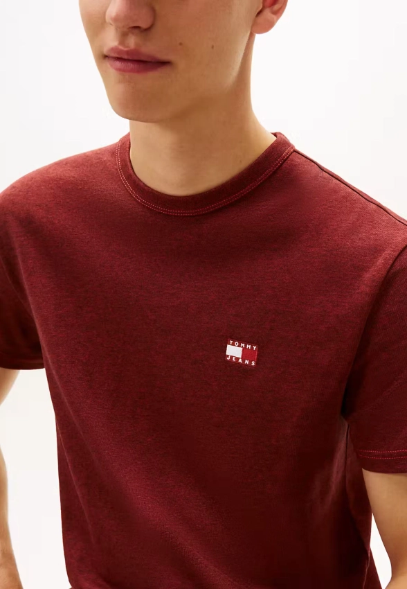 T-SHIRT MĘSKI Z KRÓTKIM RĘKAWEM TOMMY JEANS DM0DM22667