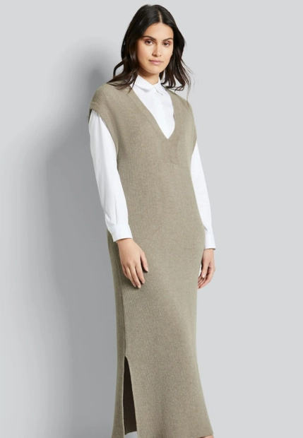 DZIANINOWA SUKIENKA DAMSKA Z KRÓTKIM RĘKAWEM BUGATTI W9726 52758