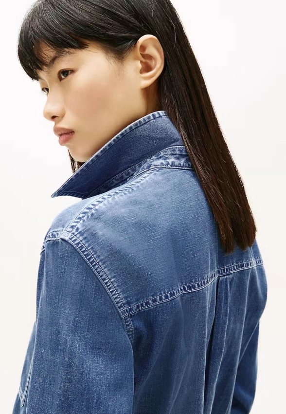 KOSZULA DAMSKA JEANSOWA TOMMY JEANS DW0DW22007