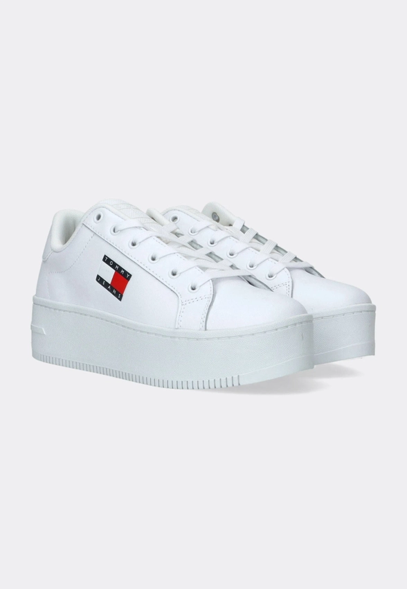 SKÓRZANE SNEAKERSY NA PLATFORMIE TOMMY JEANS EN0EN02518