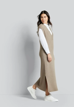 DZIANINOWA SUKIENKA DAMSKA Z KRÓTKIM RĘKAWEM BUGATTI W9726 52758