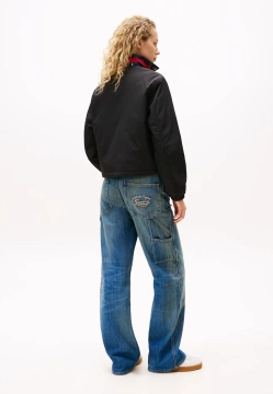 KURTKA DAMSKA Z LOGO NA KOŁNIERZU TOMMY JEANS DW0DW21436