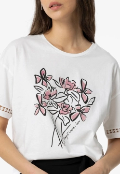 T-SHIRT DAMSKI Z NADRUKIEM I KOSMETYCZNĄ TIFFOSI 10054159