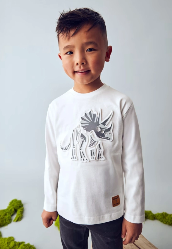 T-SHIRT CHŁOPIĘCY Z WYTŁOCZONYM NADRUKIEM MAYORAL 4089