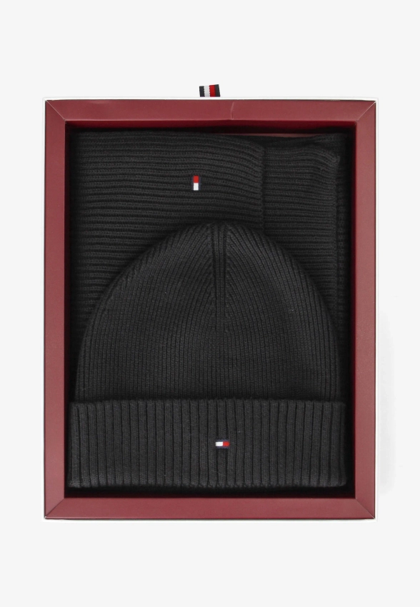 KOMPLET MĘSKI CZAPKA I SZLIK Z DOMIESZKĄ KASZMIRU TOMMY HILFIGER AM0AM13807C