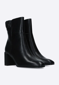 SKÓRZANE BOTKI NA OBCASIE MARKI TAMARIS 1-25340-27