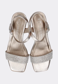 SANDAŁY DAMSKIE OZDOBIONE CYRKONIAMI MARCO TOZZI 2-28227-42