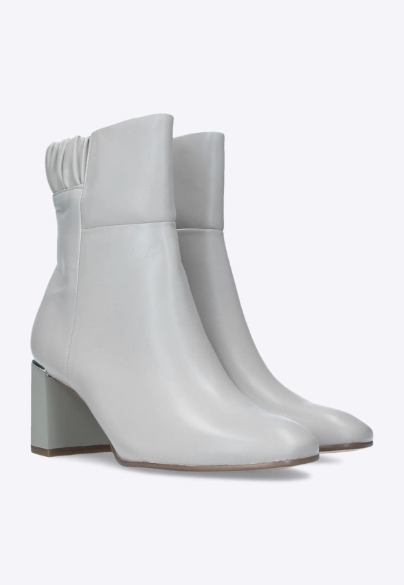 SKÓRZANE BOTKI NA OBCASIE MARKI TAMARIS 1-25340-27