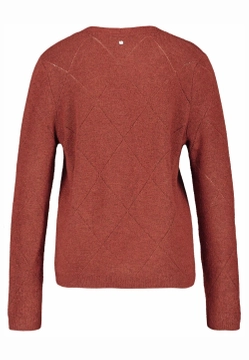 MIĘKKI SWETER DAMSKI Z AŻUROWYM WZOREM GERRY WEBER 170531-44714