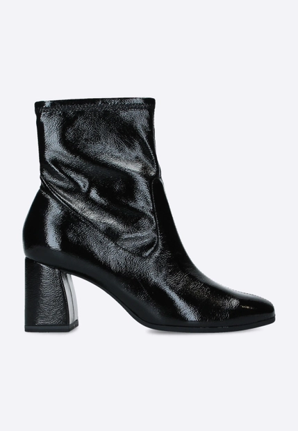 BOTKI NA OBCASIE Z KOLEKCJI TAMARIS 1-25356-27