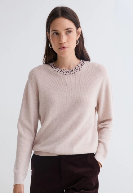 SWETER DAMSKI Z OZDOBNYM DEKOLTEM YERSE 43656