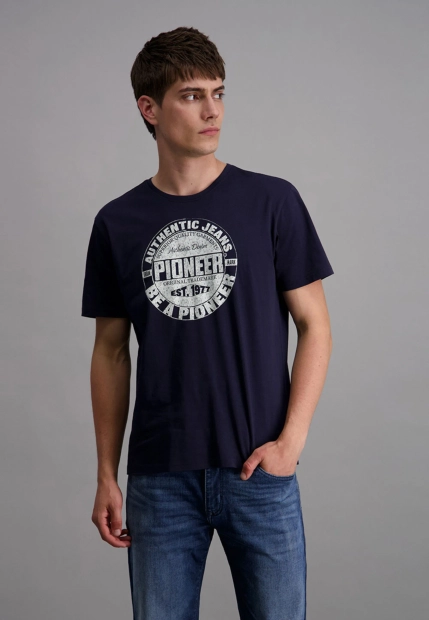 T-SHIRT MĘSKI Z KRÓTKIM RĘKAWEM PIONIEER P1 60133 2000