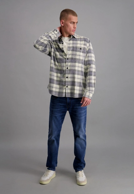 KOSZULA MĘSKA Z DŁUGIM RĘKAWEM W KRATĘ PIONIEER P1 40247 0000