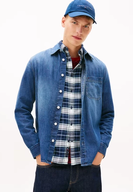 KOSZULA MĘSKA JENSOWA Z DŁUGIM RĘKAWEM TOMMY JEANS DM0DM22303